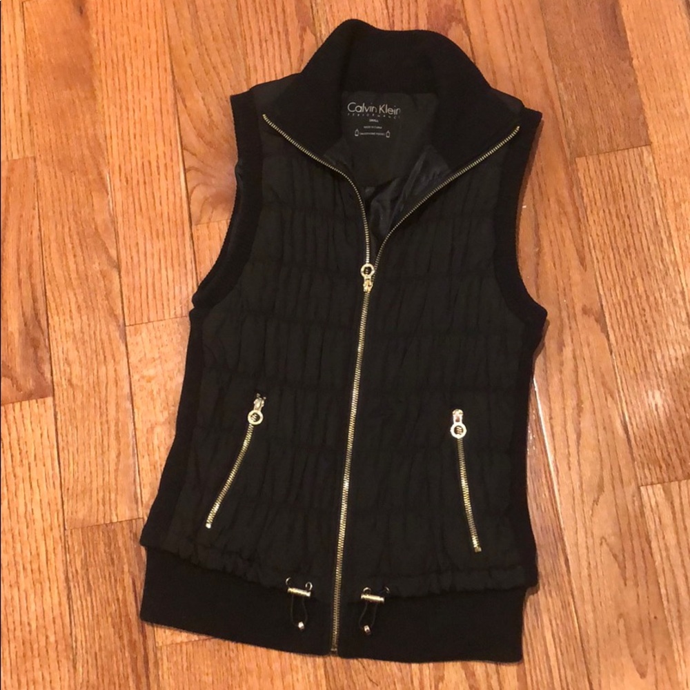 Calvin Klein Vest - Picture 2 of 3